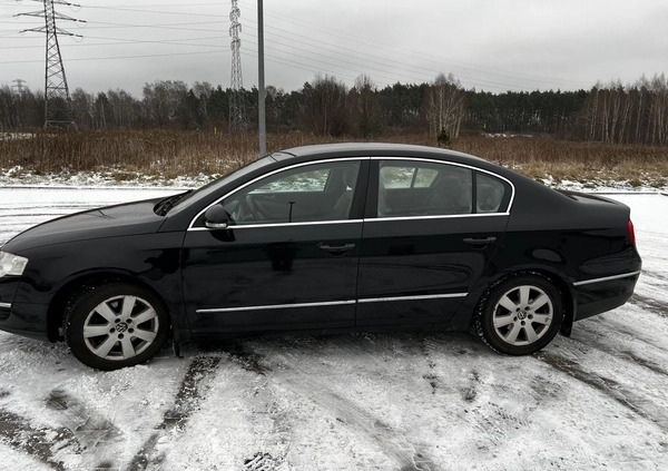 Volkswagen Passat cena 11500 przebieg: 294772, rok produkcji 2006 z Miejska Górka małe 154